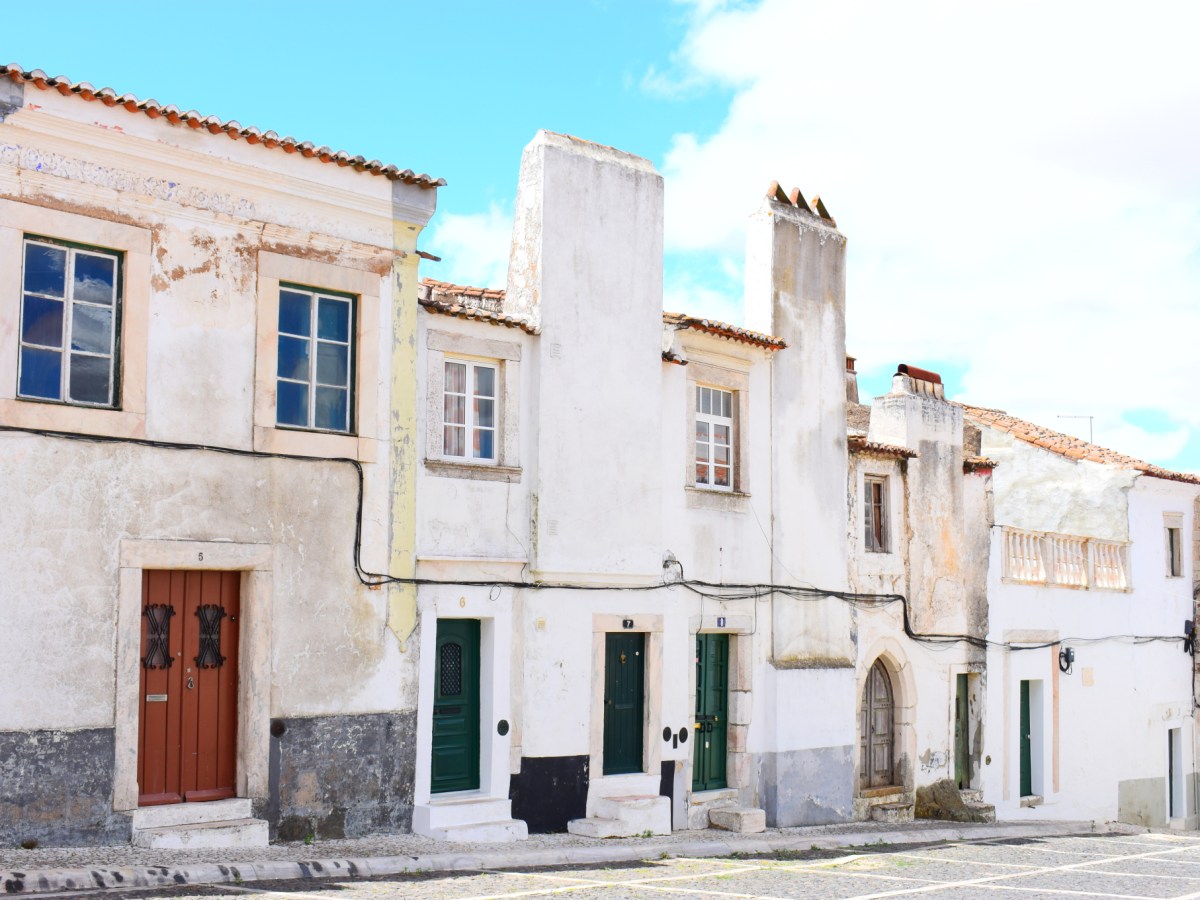 Évora